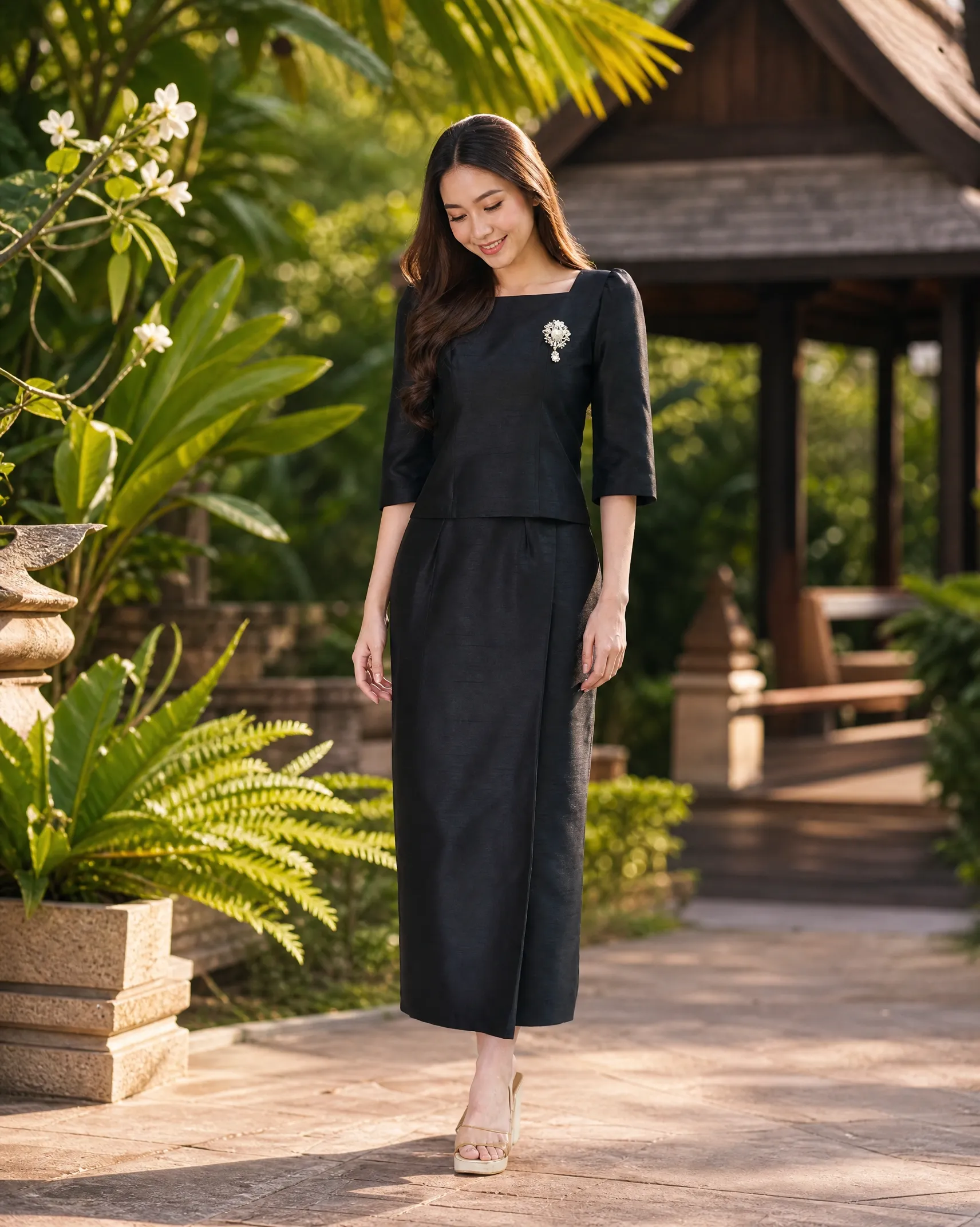 The Kanya Thai Silk Set (Onyx Black) - Image 7