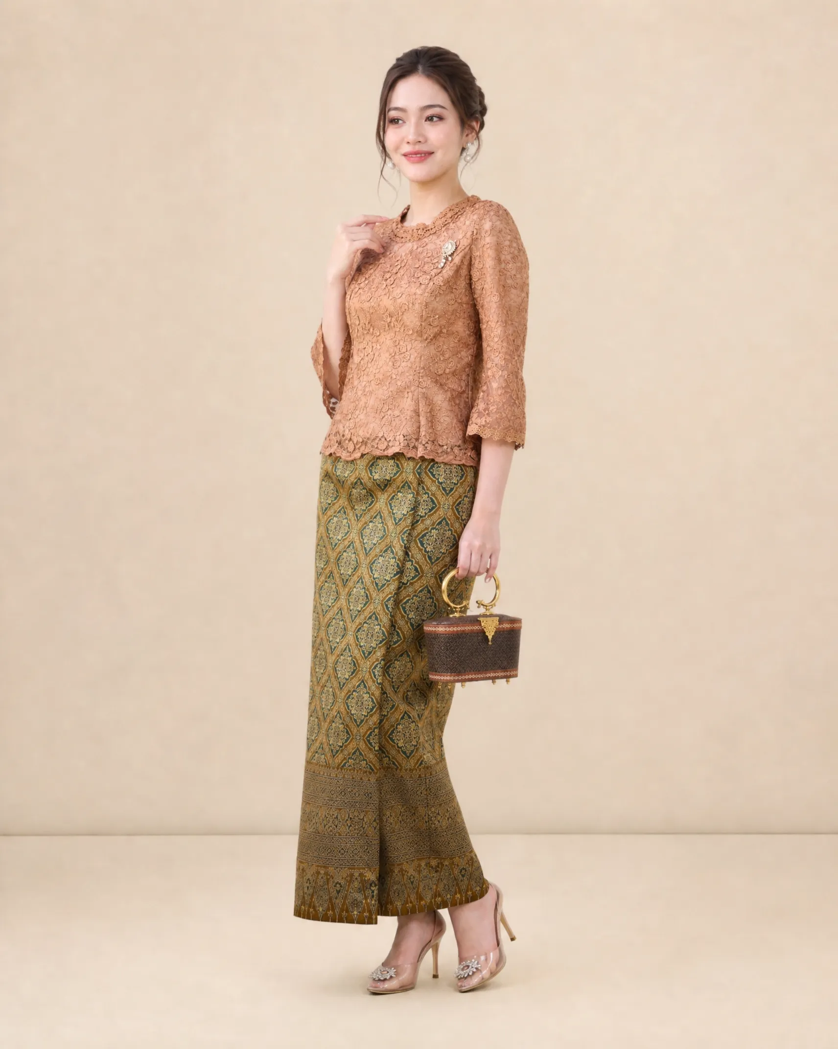 The Buppha Thai Silk Set (Classic Gold) - Image 2