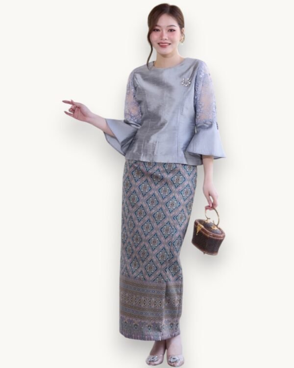 The Saengdao Thai Silk Set (Gilded Ivory)