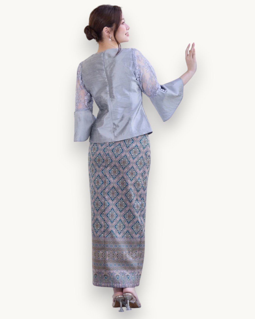 The Saengdao Thai Silk Set (Gilded Ivory) - Image 2