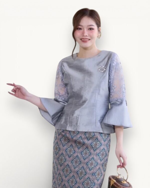 The Saengdao Thai Silk Blouse (Gilded Ivory)