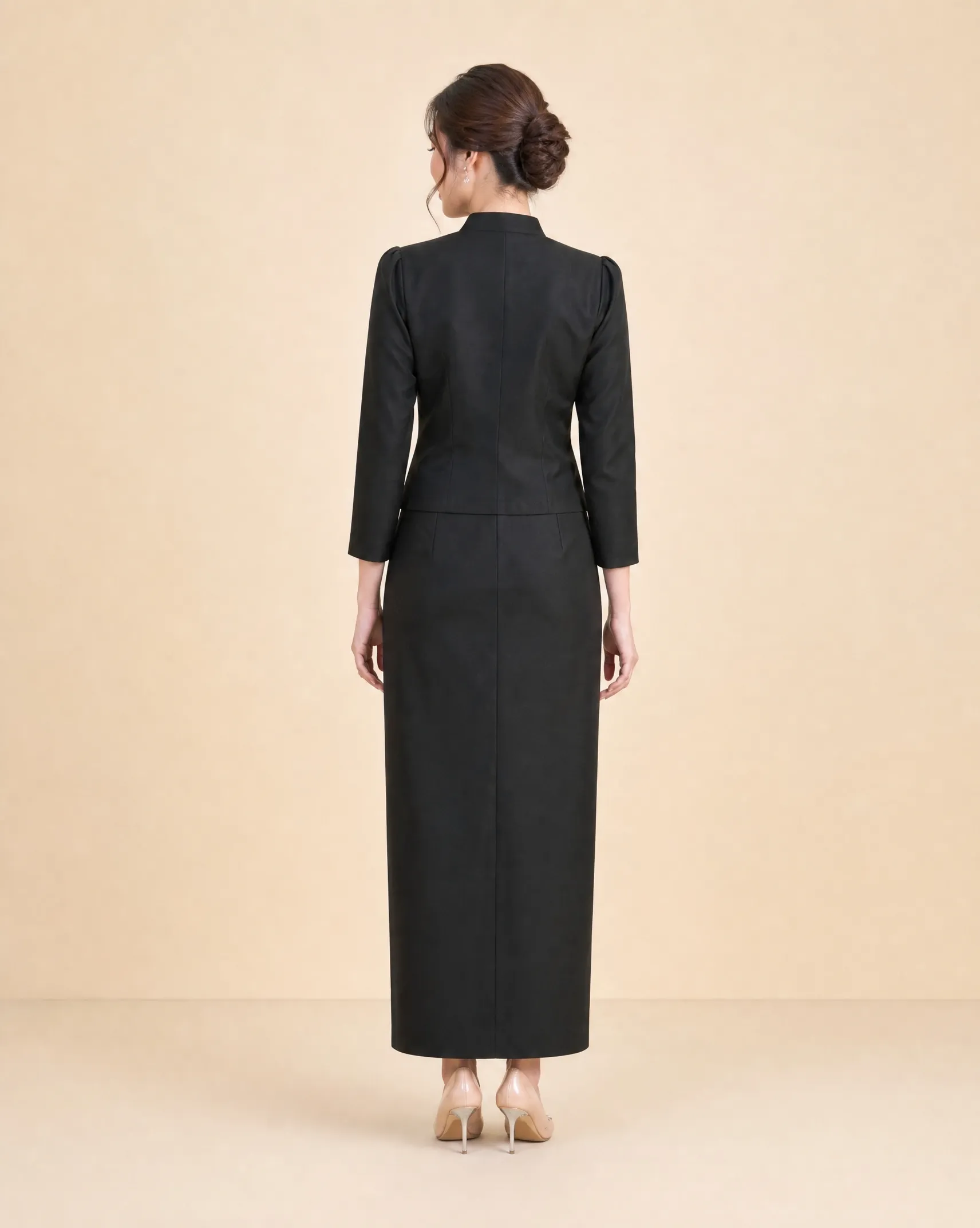 The Damri Thai Silk Set (Onyx Black) - Image 4