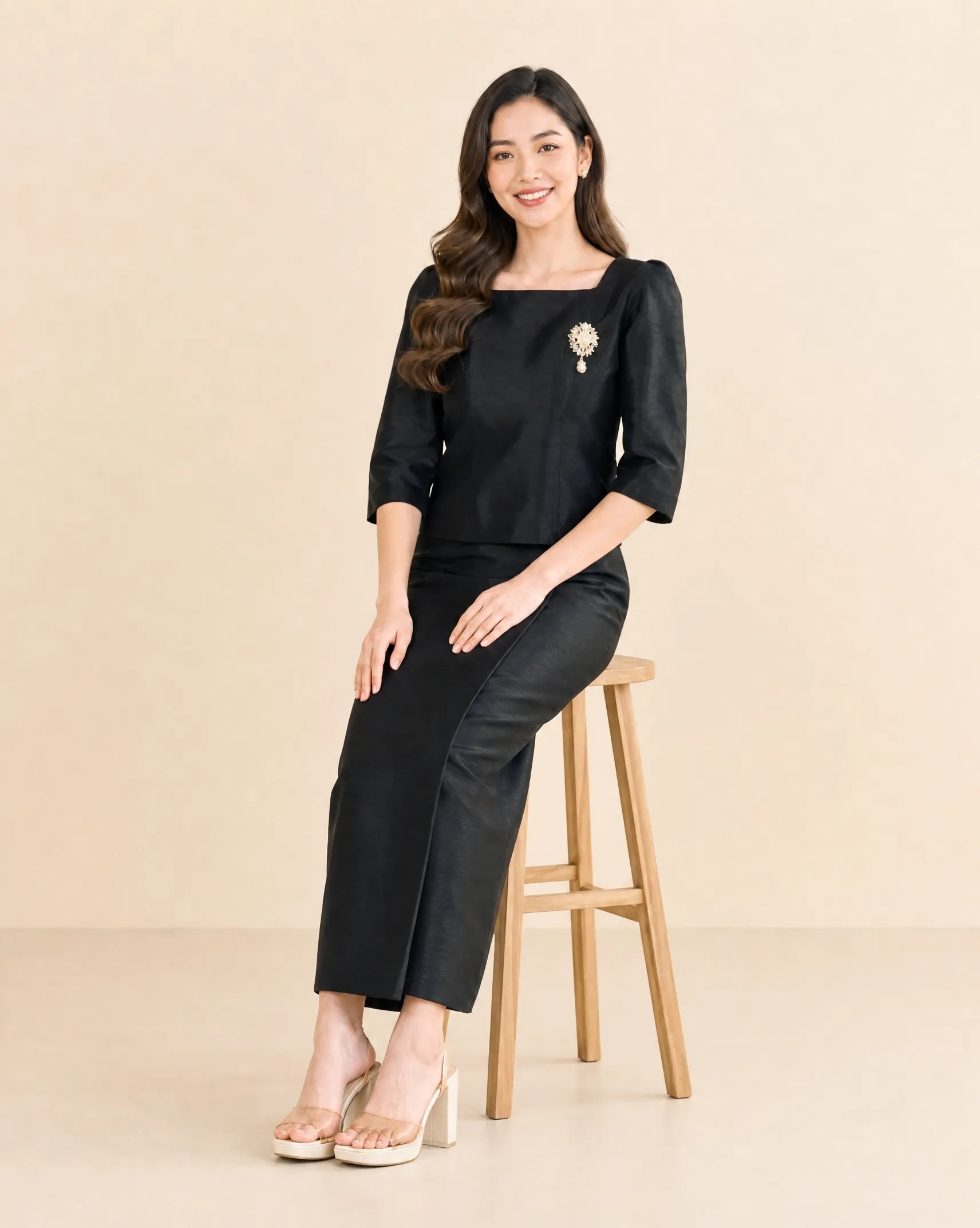 The Kanya Thai Silk Set (Onyx Black) - Image 5