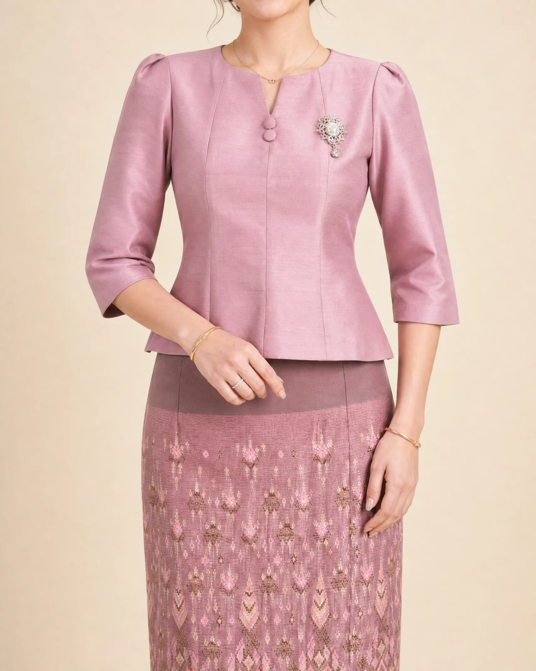 The Ubon Thai Silk Set (Blush Rose) - Image 5