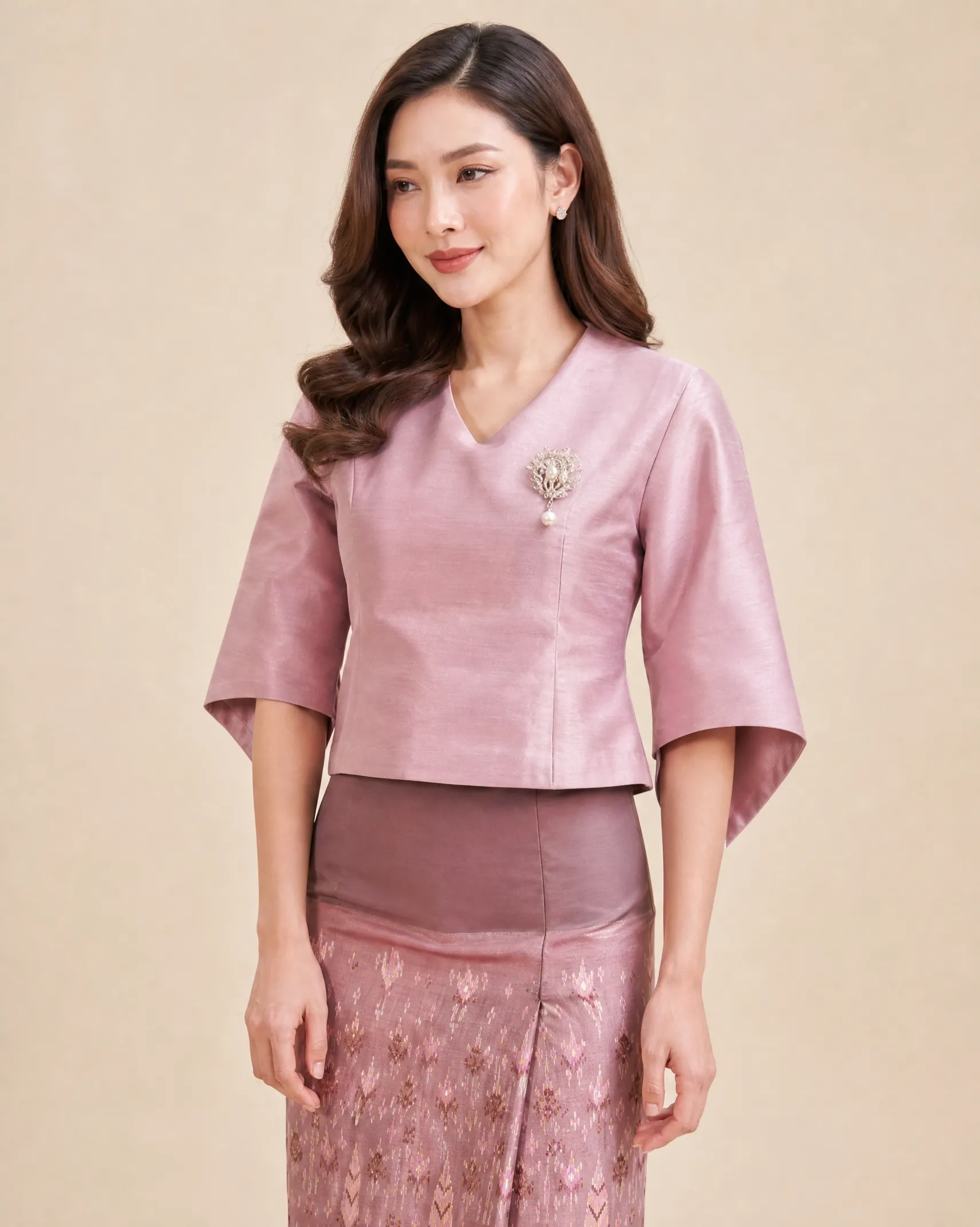 The Pathumma Thai Silk Set (Blush Pink) - Image 5