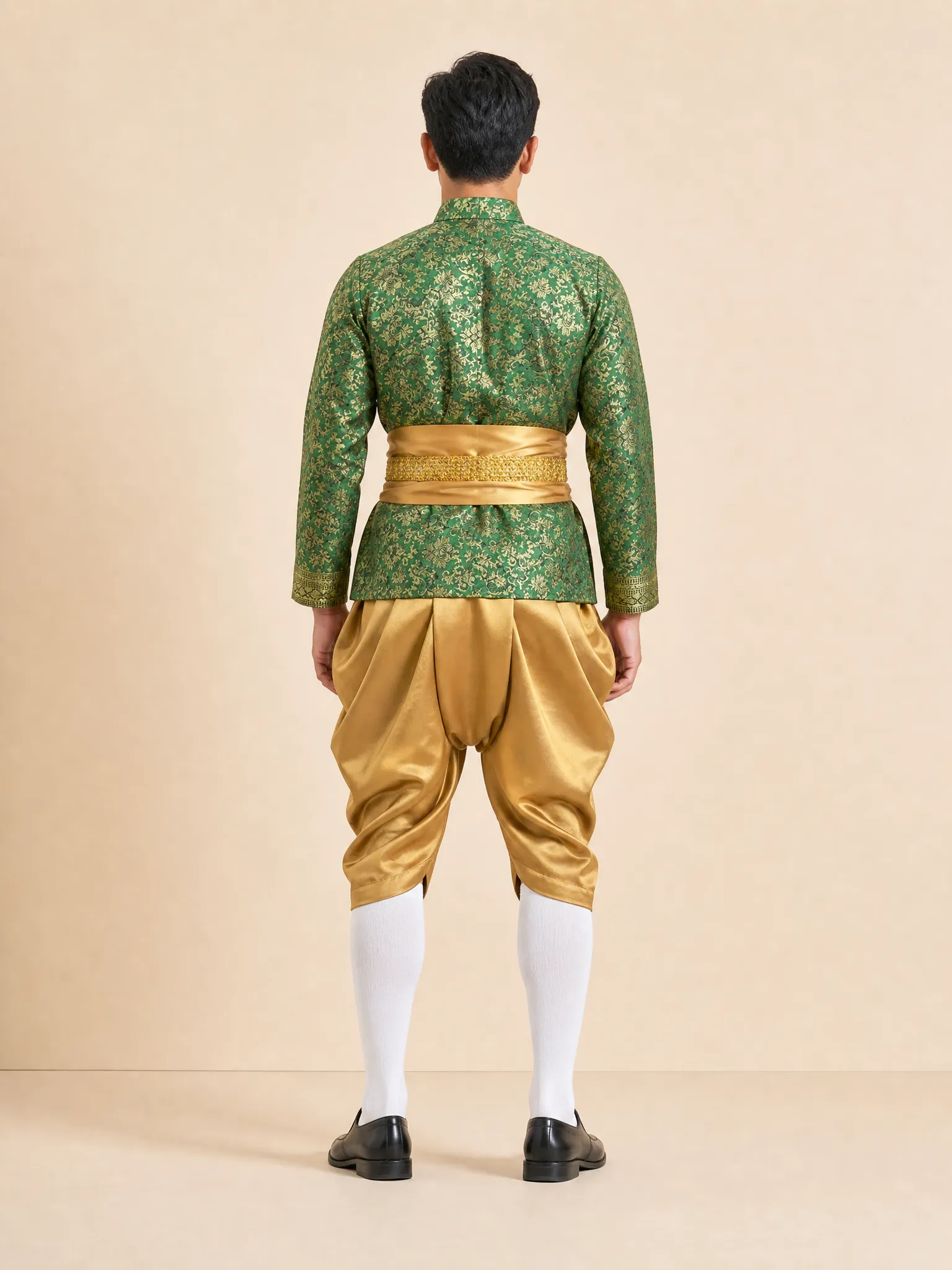 The Kittisak Thai Chong Kraben Set (Bupphe) - Image 4