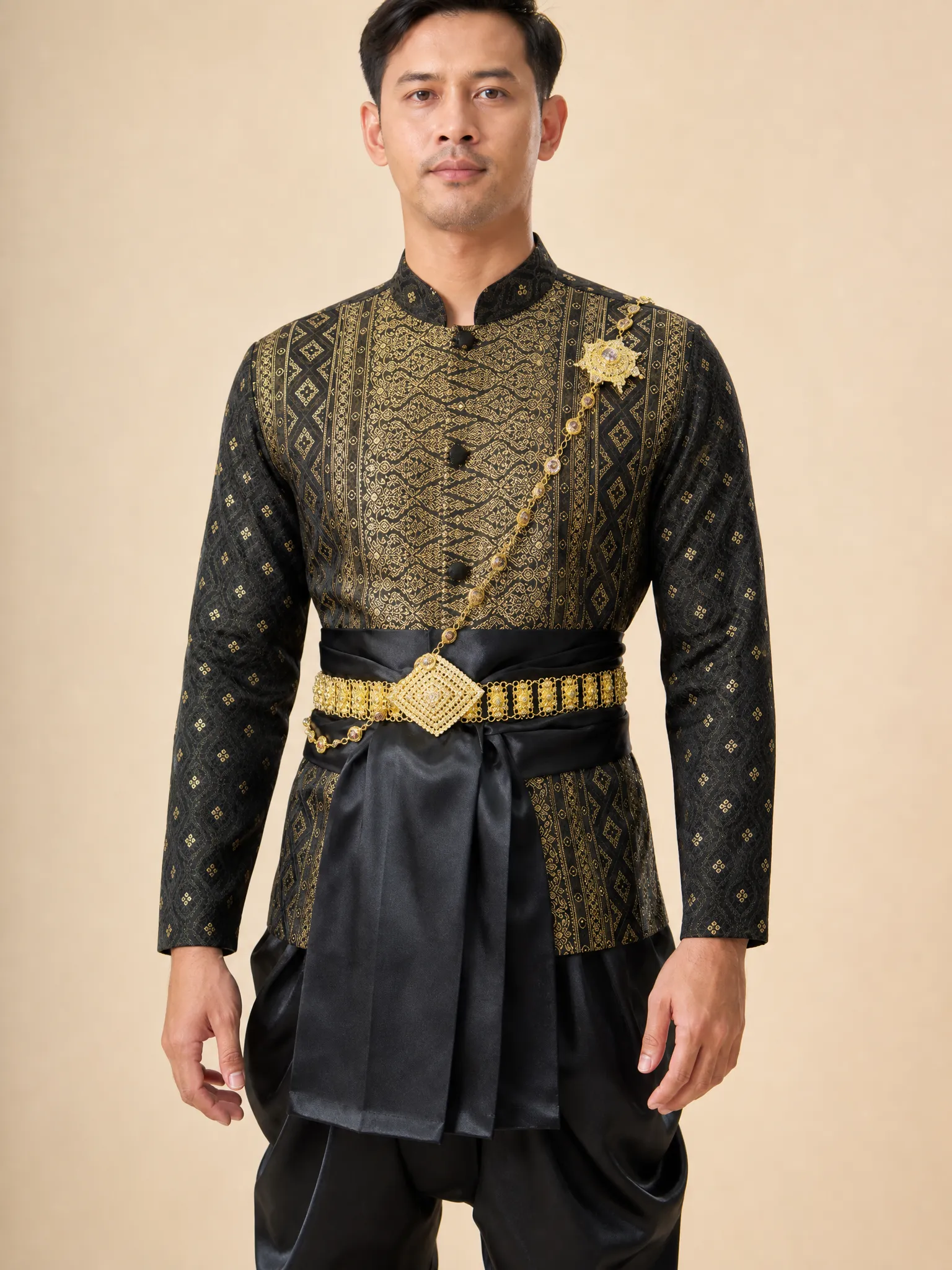 The Thanakrit Thai Chong Kraben Set (Black & Gold) - Image 3