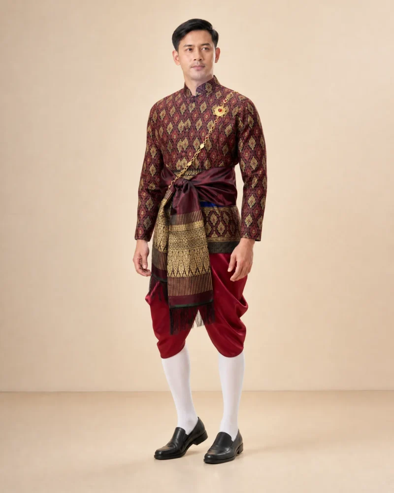 The Napat Thai Chong Kraben Set (Khun Dech)