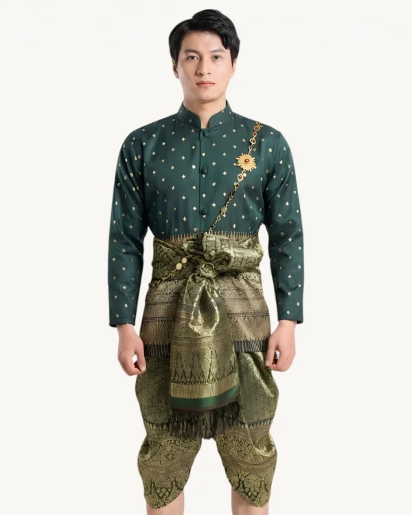 The Somchai Thai Chong Kraben Set (Ploy Phan)