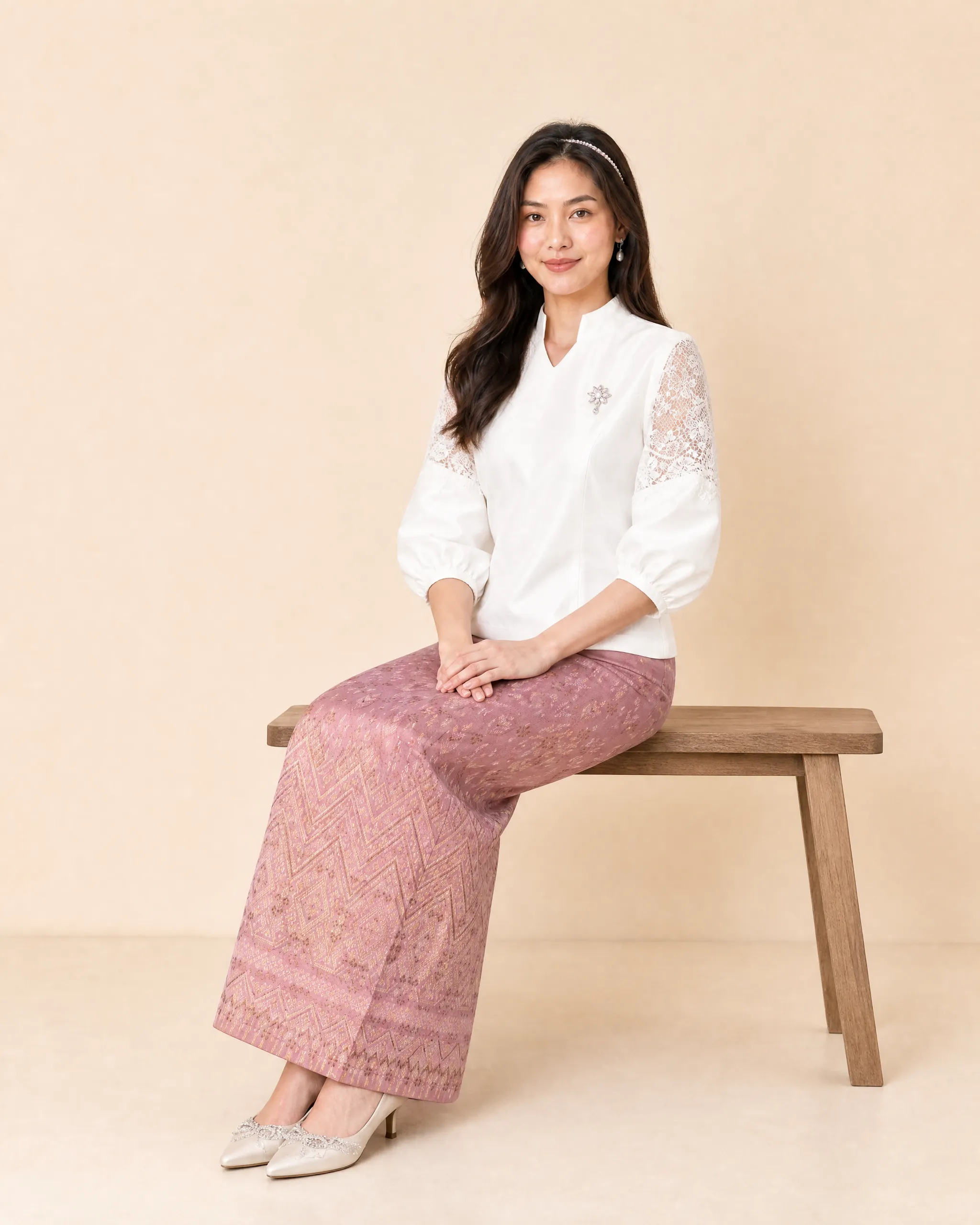 The Thipawan Thai Silk Set (Ivory Lace & Rose) - Image 6