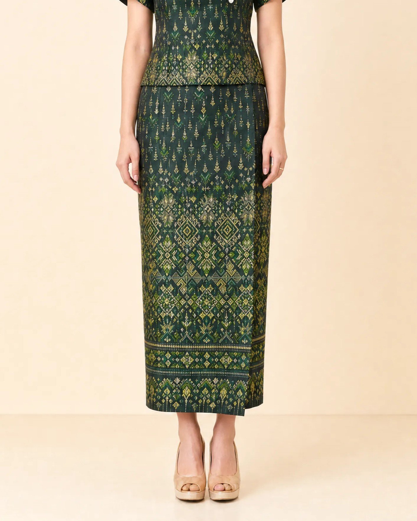 The Mali Thai Prae Wa Pha Sin (Emerald)