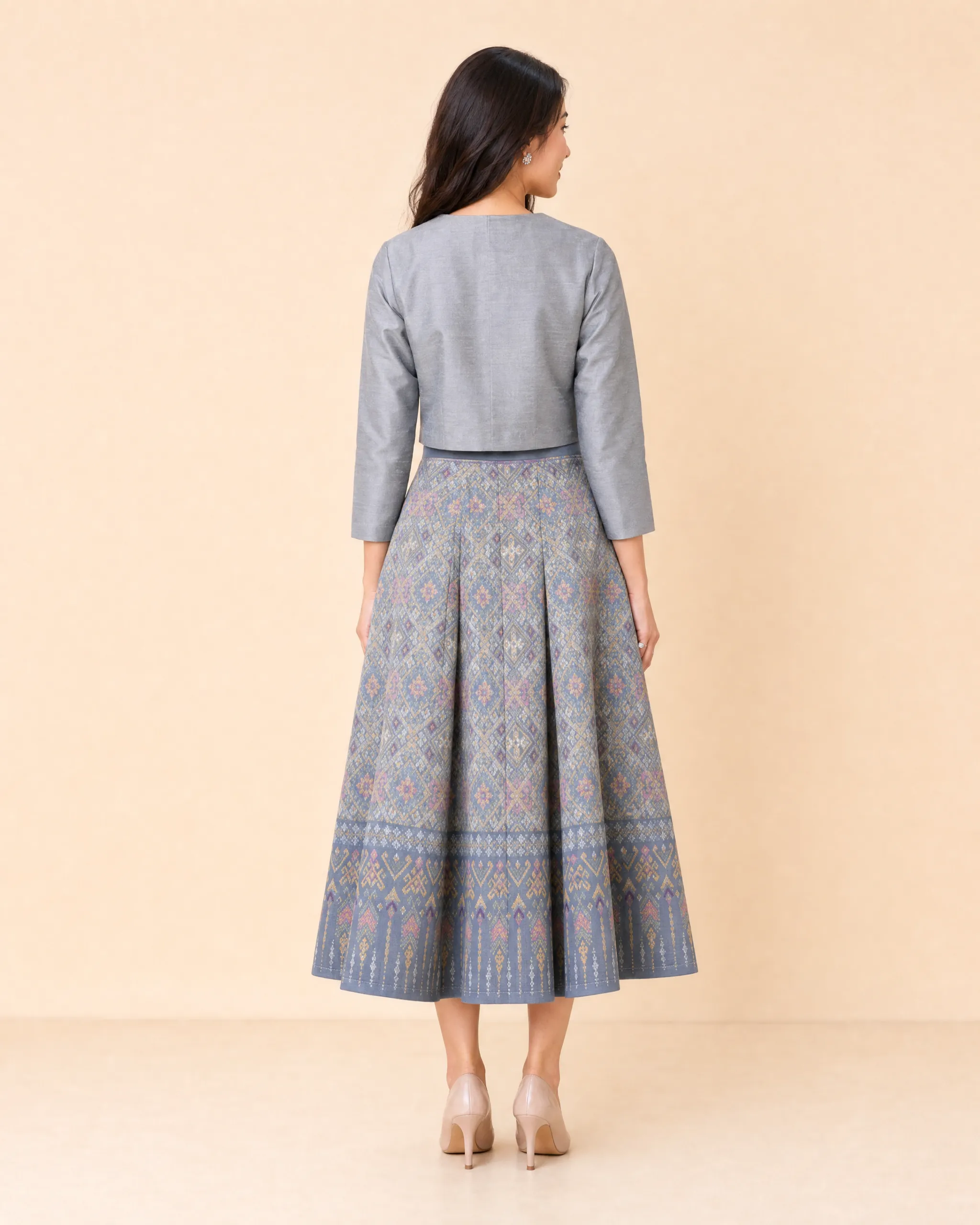 The Phailin Thai Silk Cropped Jacket & Brocade Skirt Set (Silver Grey) - Image 4