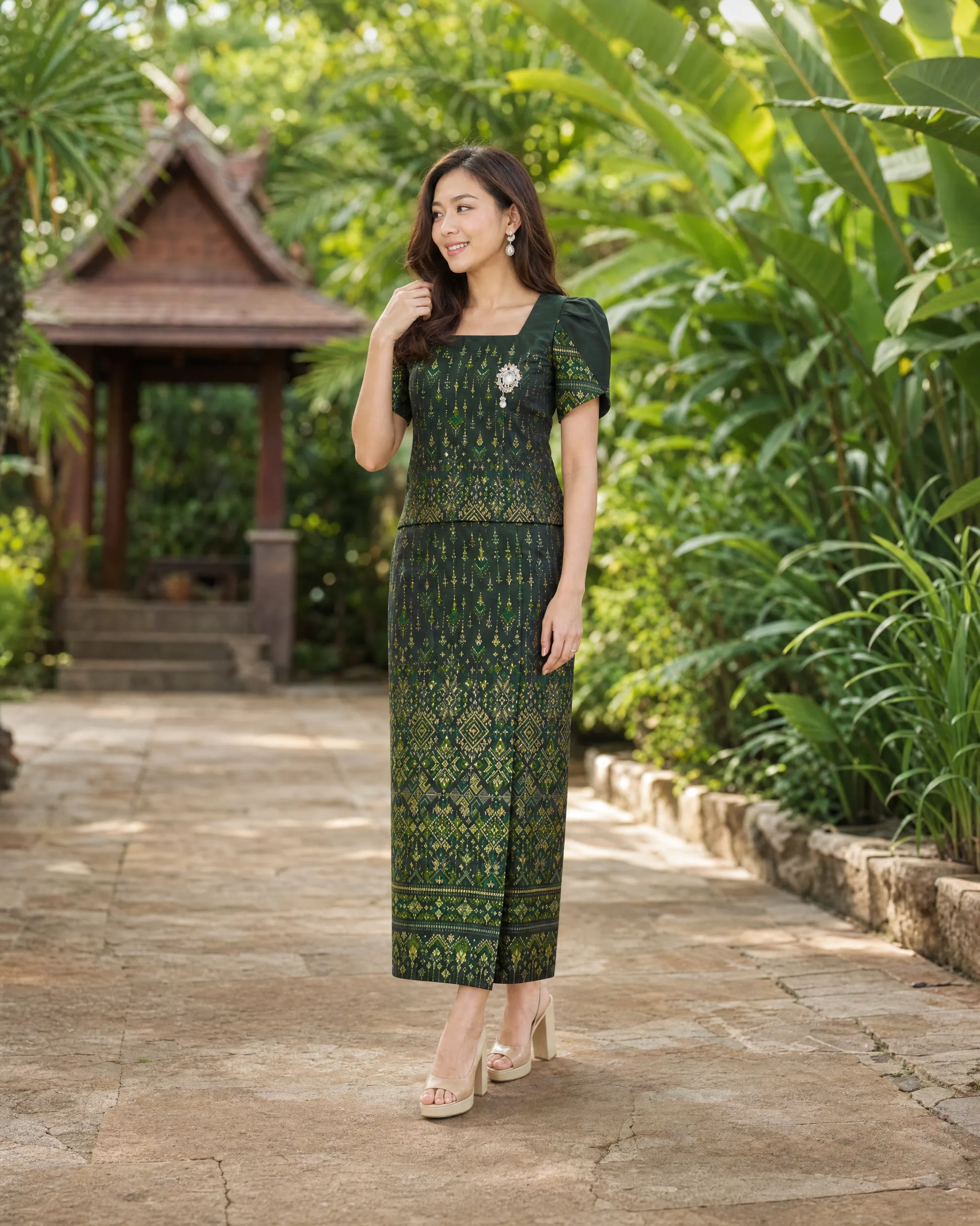The Mali Thai Prae Wa Silk Set (Emerald) - Image 7