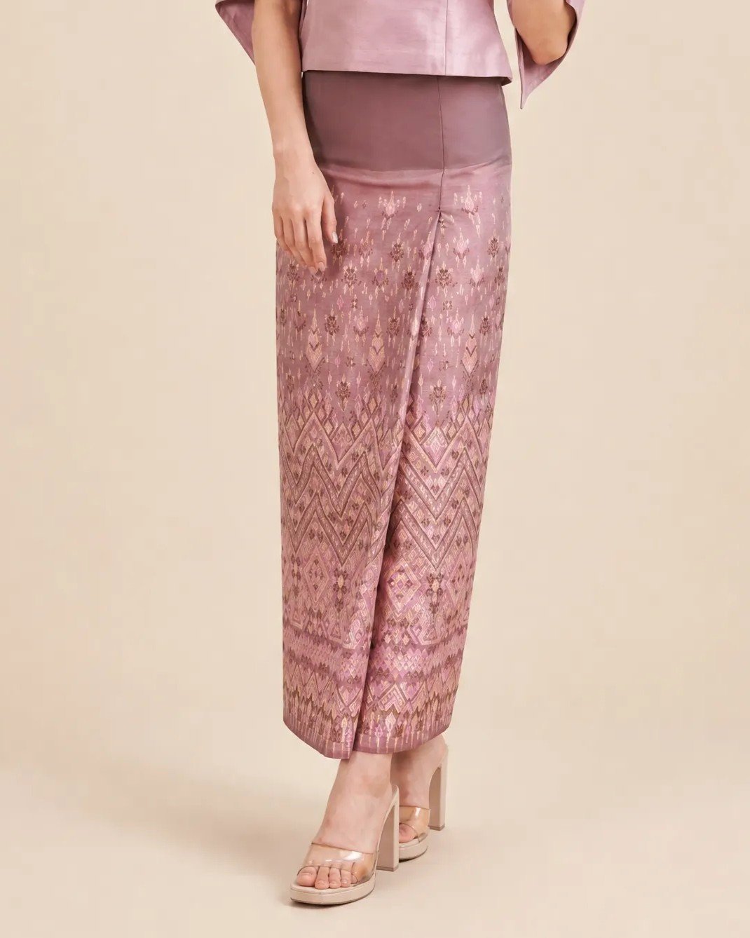 The Pathumma Prae Wa Pha Sin (Blush Pink)