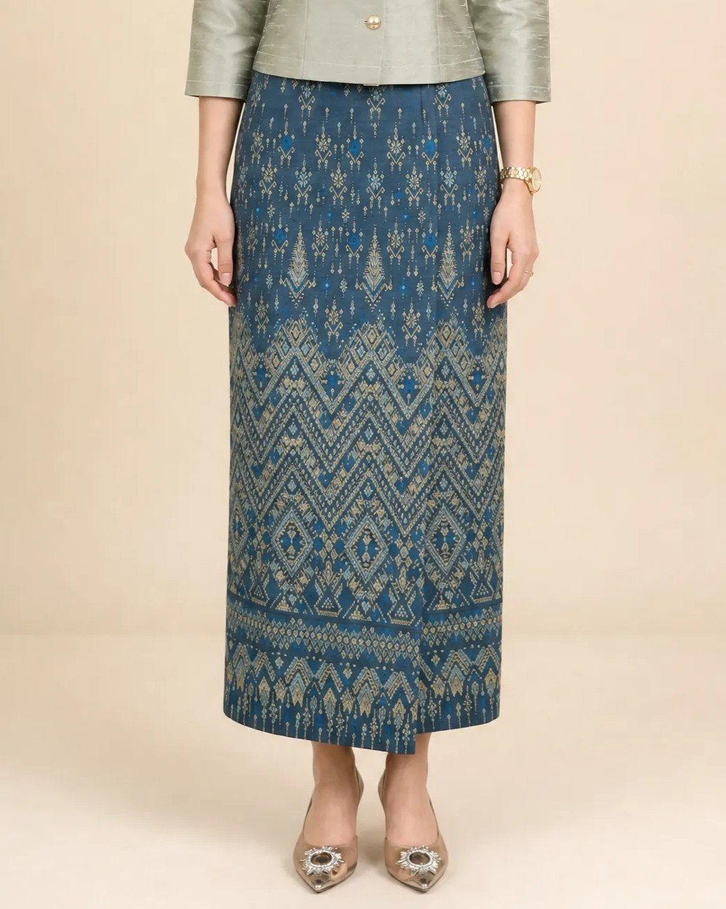 The Duangjai Thai Lai Khit Pha Sin (Indigo)
