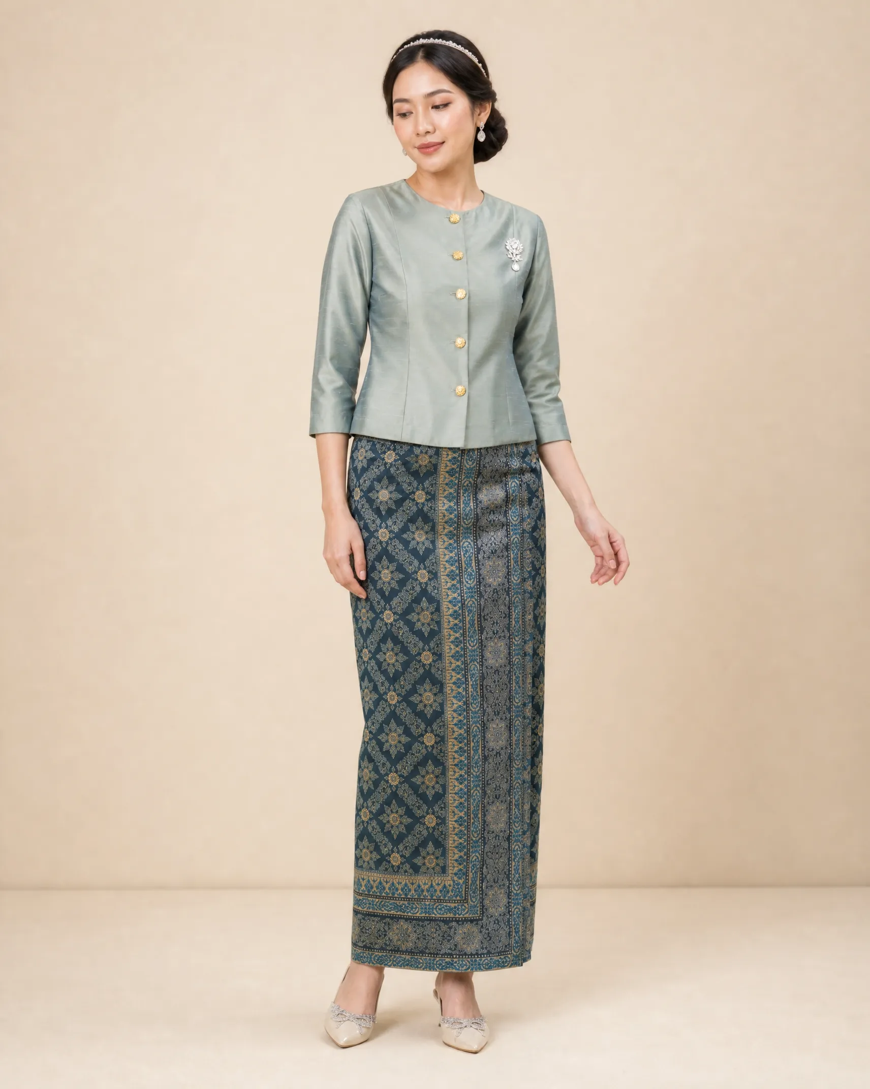 The Kamonchanok Thai Silk Set (Sage & Teal)