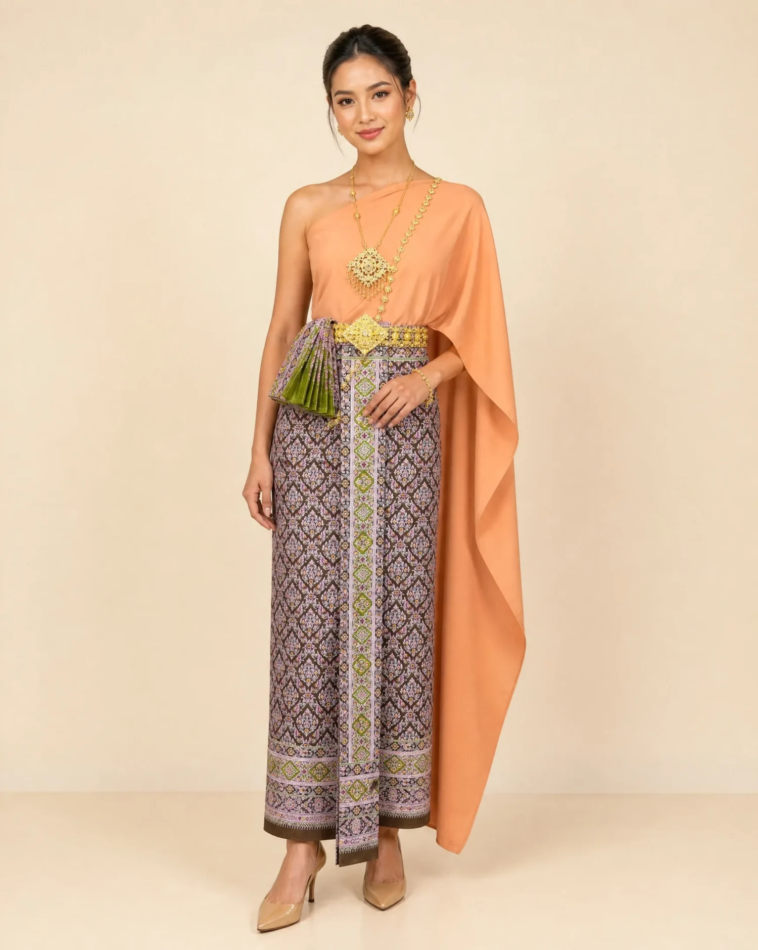 The Chompoo Thai Sabai & Pha Sin Set (Lai Yok Dok)