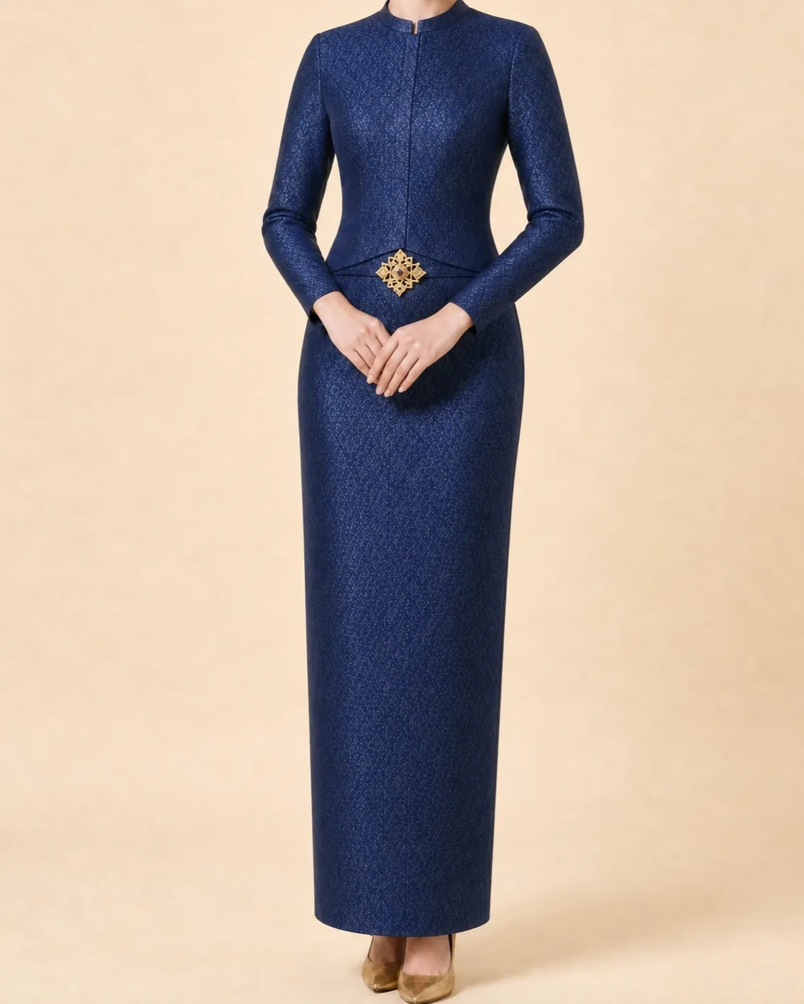 Boromphiman style Chut Thai: a high-neck long-sleeved blouse sewn directly to the skirt in one continuous line
