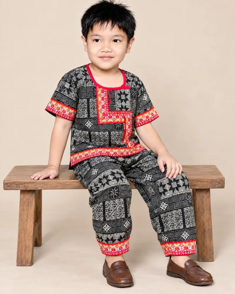 kritsana black modern natural