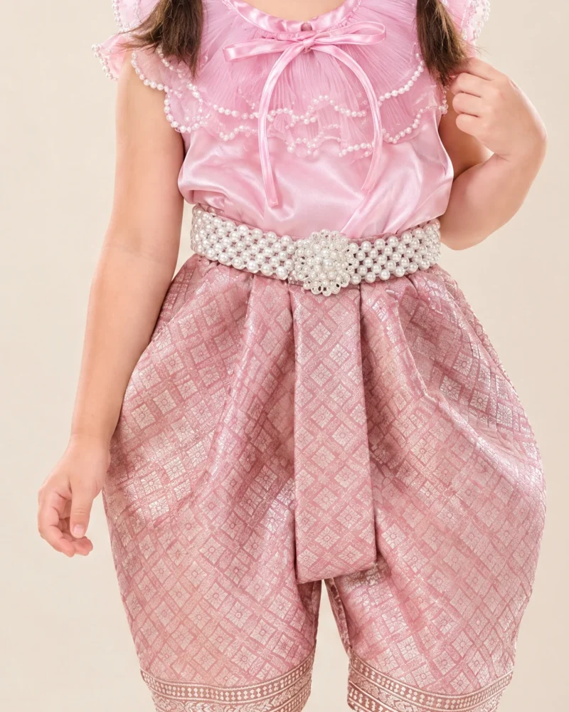Mukda pastel pink detail