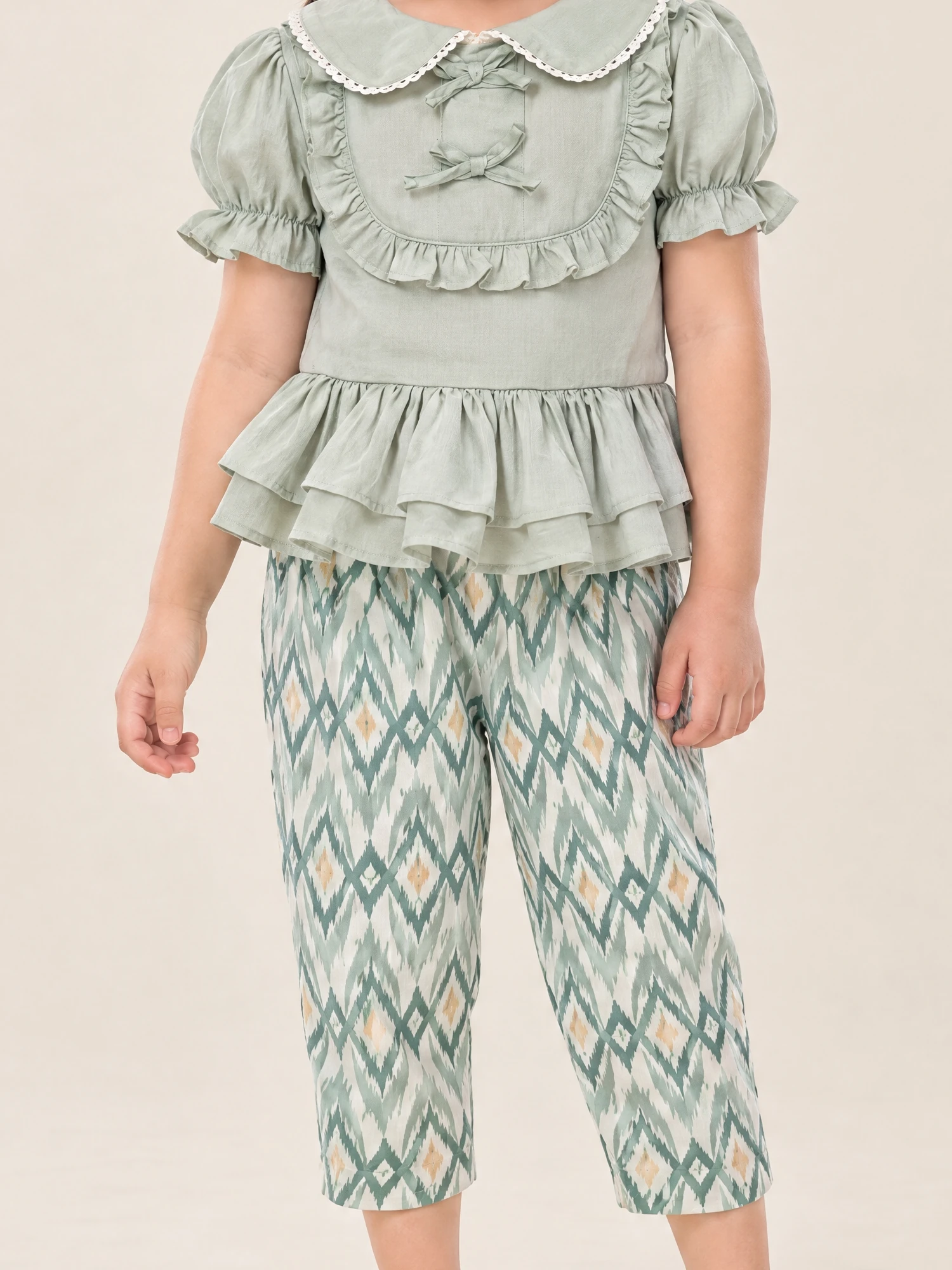 Sirinapa Girls' Thai Blouse & Chong Kraben Set - Image 7